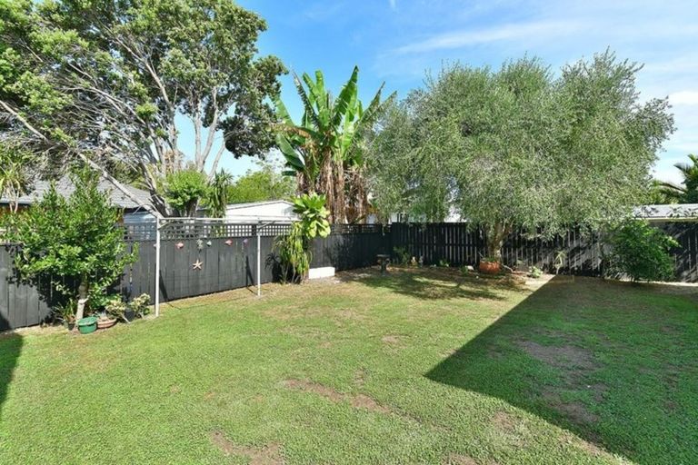 Photo of property in 5 The Circle, Manly, Whangaparaoa, 0930