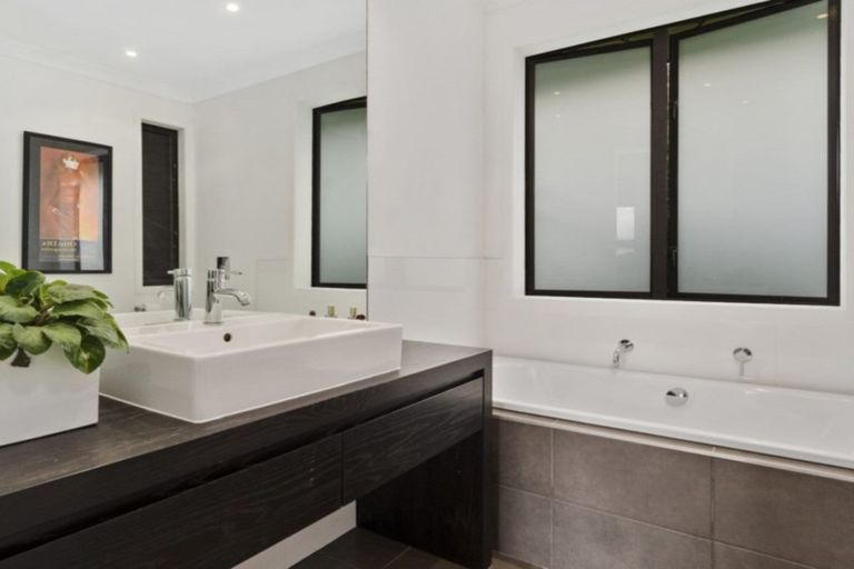 Photo of property in 167 Cape Rodney Road, Leigh, 0985