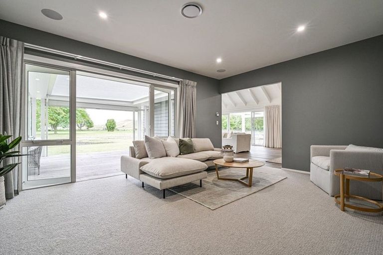 Photo of property in 664a Swamp Road, Puketapu, Napier, 4183