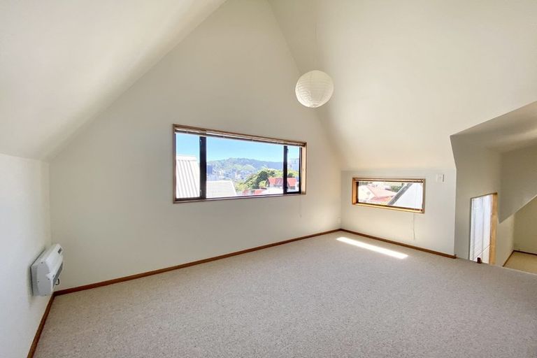 Photo of property in 94 Majoribanks Street, Mount Victoria, Wellington, 6011