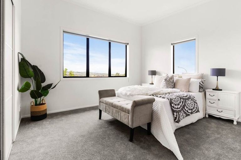 Photo of property in 11/130 Stancombe Road, Flat Bush, Auckland, 2016