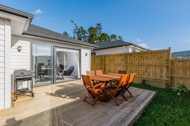 Photo of property in 91 Nobilo Road, Kumeu, 0810