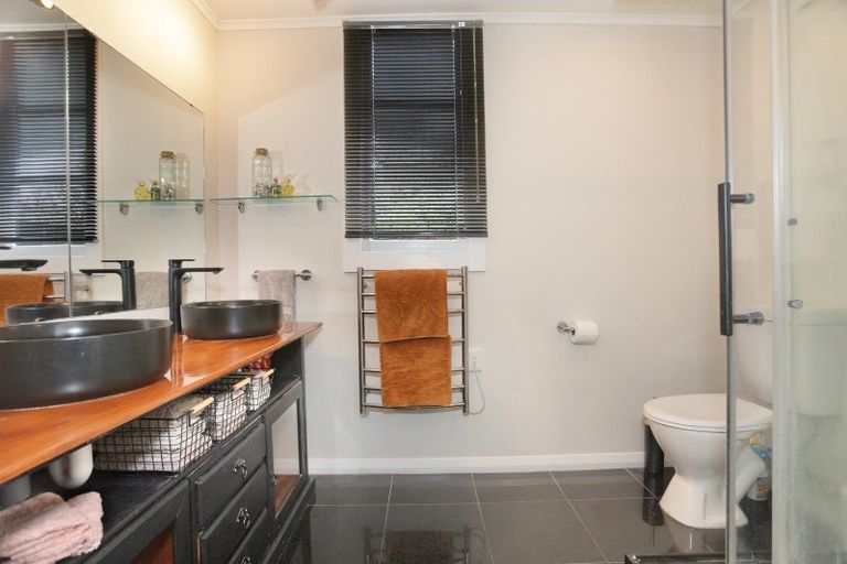 Photo of property in 55 Hawkestone Road, Marton, 4710