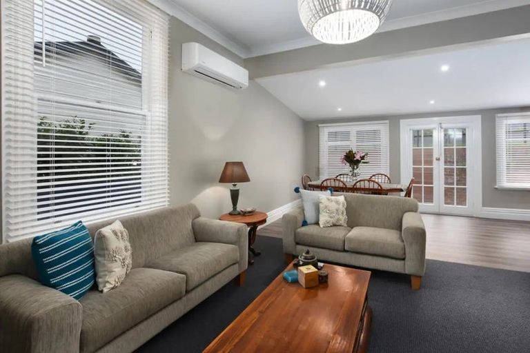 Photo of property in 188 Kaikorai Valley Road, Bradford, Dunedin, 9011