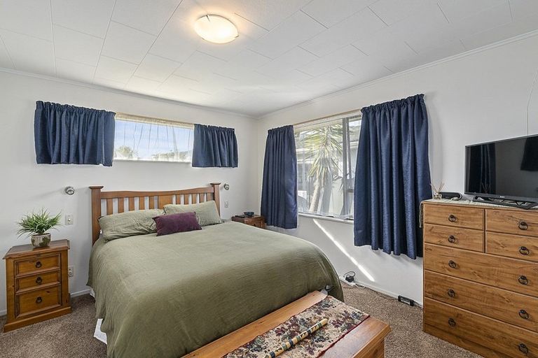 Photo of property in 19a Andrew Street, Waikanae, 5036