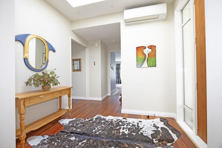 Photo of property in 863 Cashmere Road, Halswell, Christchurch, 8025