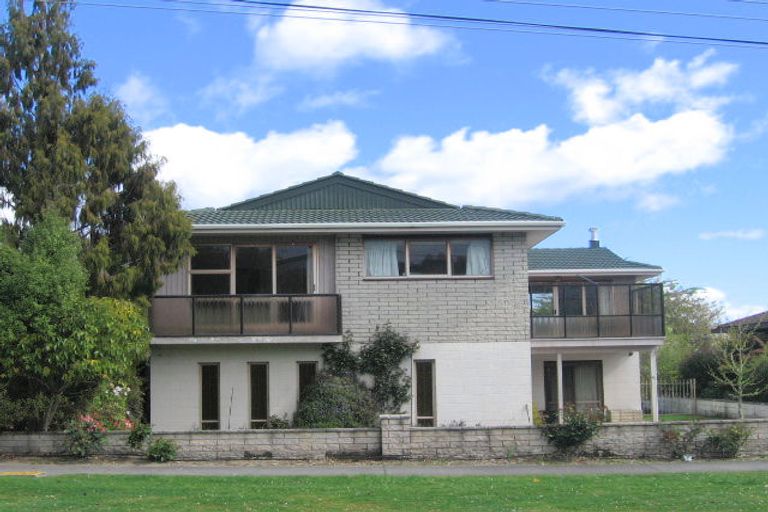 Photo of property in 41 Chesham Avenue, Waipahihi, Taupo, 3330
