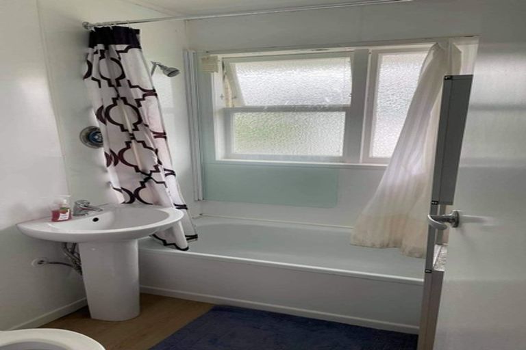 Photo of property in 1/6 Hay Street, Ebdentown, Upper Hutt, 5018