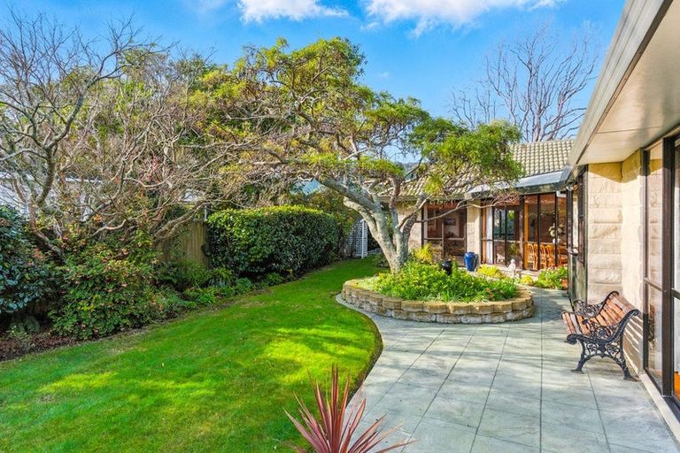 Photo of property in 7 Maple Lane, Waikanae, 5036