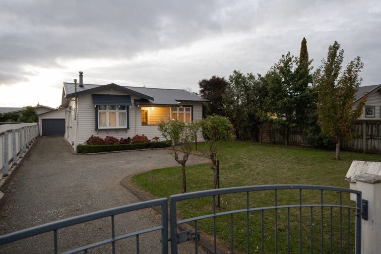Photo of property in 43 College Street, Awapuni, Palmerston North, 4412