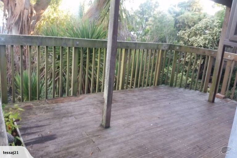 Photo of property in 37 Dakota Avenue, Beach Haven, Auckland, 0626