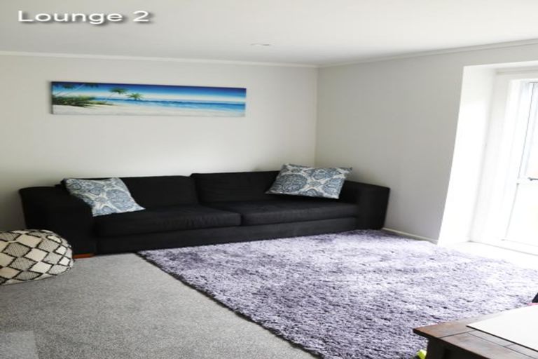 Photo of property in 107 Oreil Avenue, West Harbour, Auckland, 0618