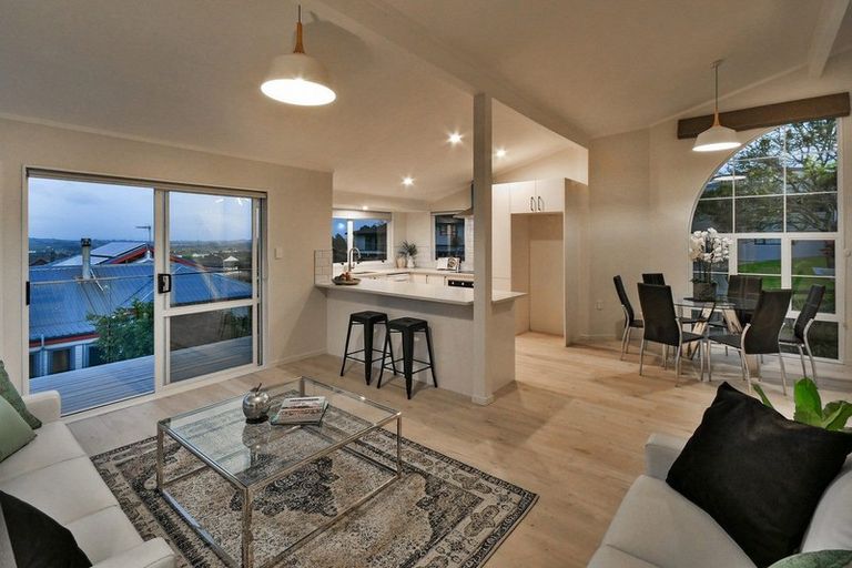 Photo of property in 1 Tremen Place, Pukekohe, 2120