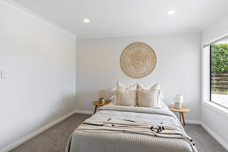 Photo of property in 13 Runanga Grove, Waikanae, 5036