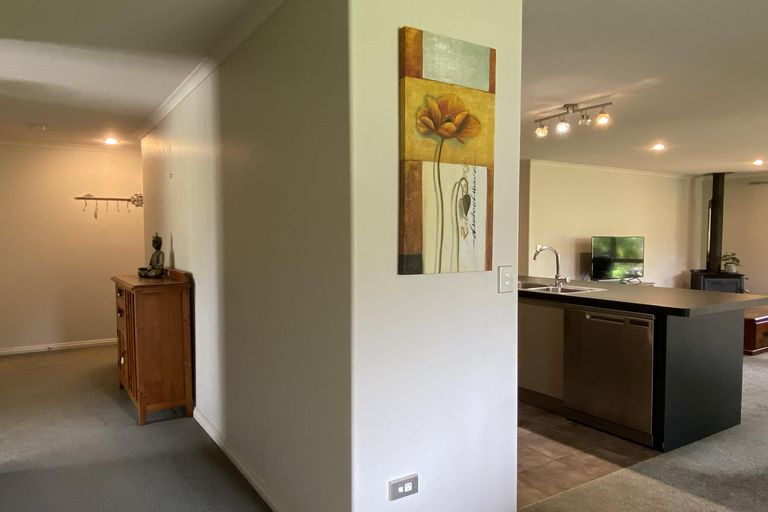 Photo of property in 31 Edkins Road, Kerikeri, 0230