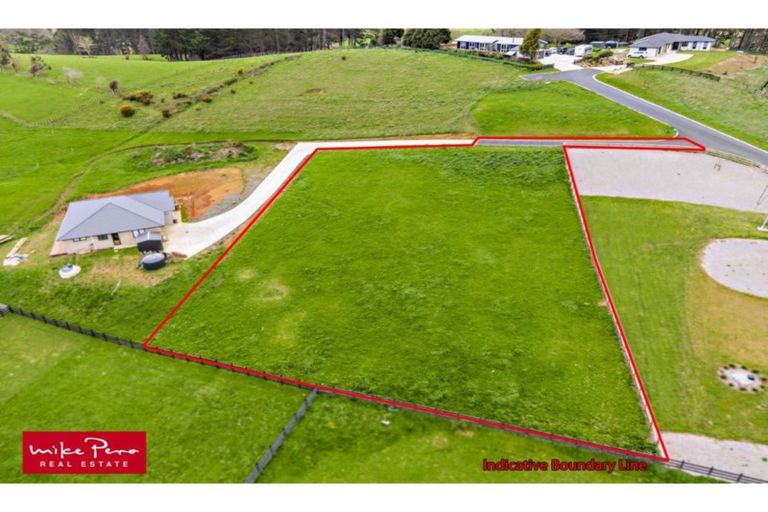 Photo of property in 15 Peet Row, Pokeno, 2471