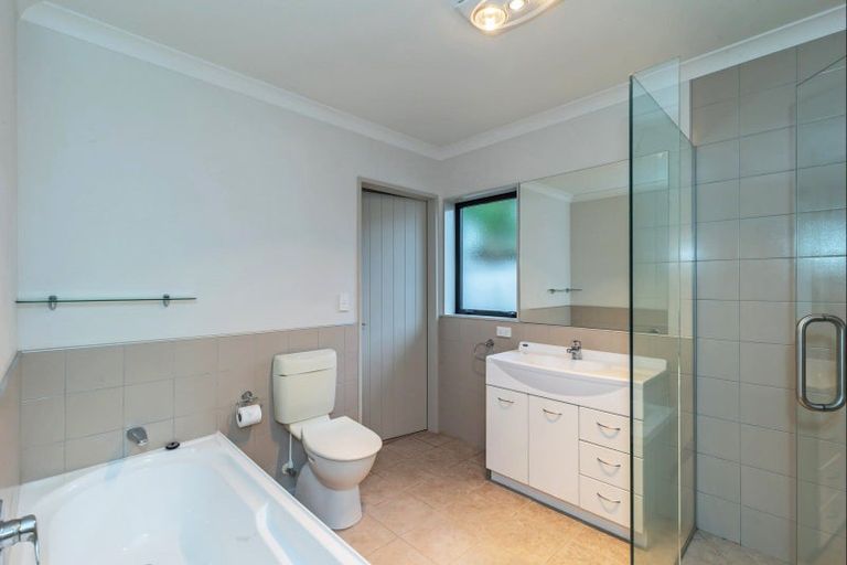 Photo of property in 112a Weraroa Road, Levin, 5510