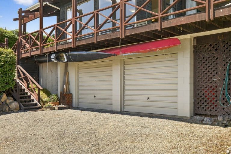 Photo of property in 11 Emerson Crescent, Diamond Harbour,  8971