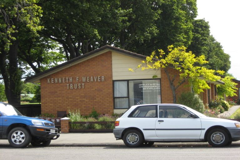 Photo of property in 699 Barbadoes Street, Edgeware, Christchurch, 8013