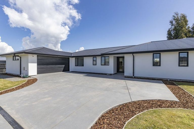 Photo of property in 1 Rapaki Street, Pegasus, 7612