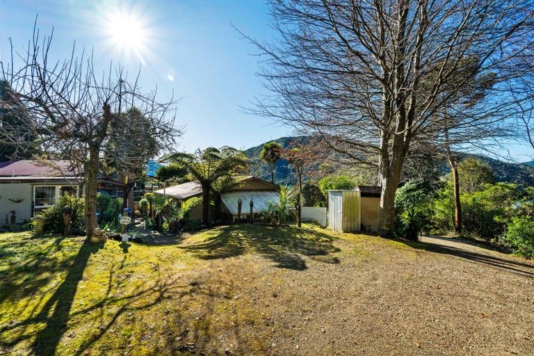 Photo of property in 810a Queen Charlotte Drive, Havelock, 7281