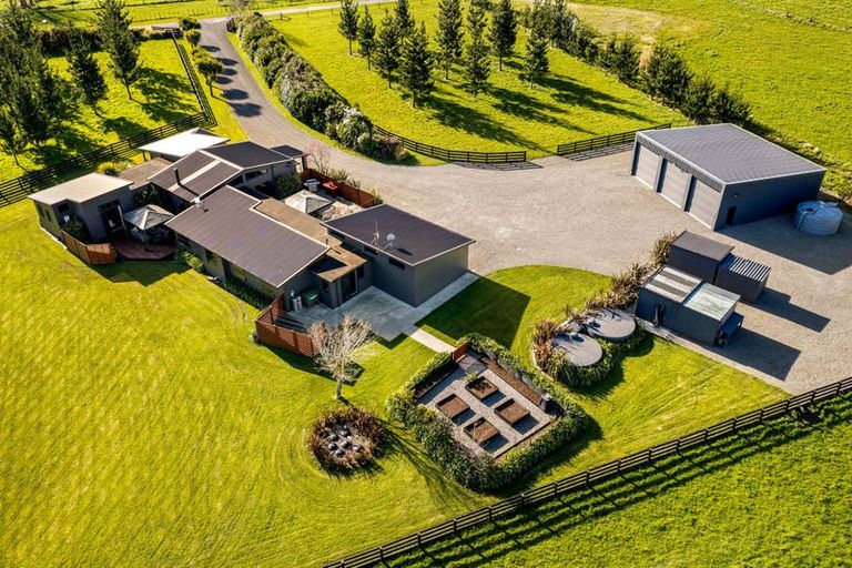 Photo of property in 5/454 Stoney Creek Road, Kelvin Grove, Palmerston North, 4470