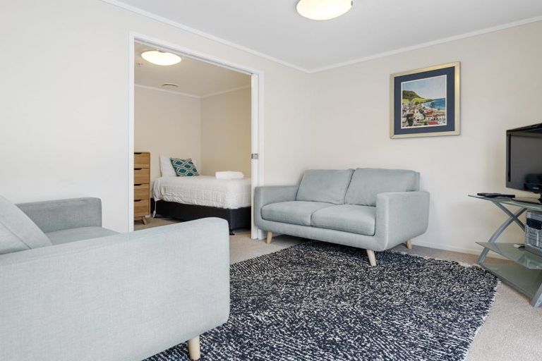 Photo of property in Atlas Apartments, 2/49 Maunganui Road, Mount Maunganui, 3116