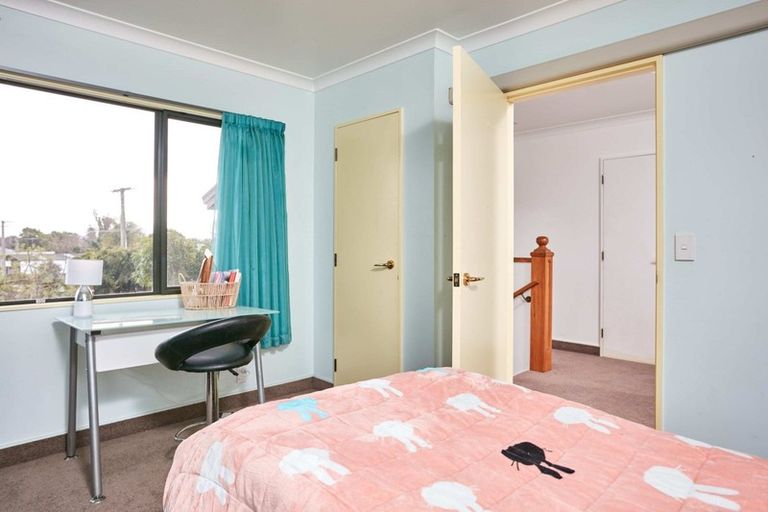 Photo of property in 5 Coulston Place, Riverdale, Gisborne, 4010