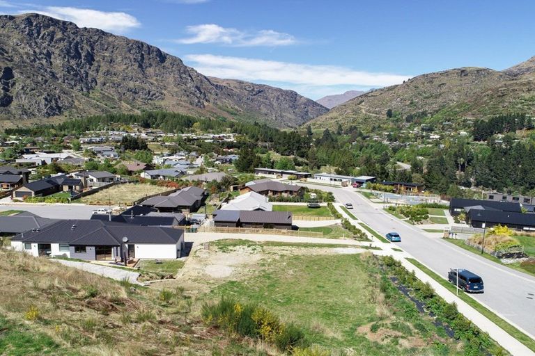 Photo of property in 24 Morning Star Terrace, Arthurs Point, Queenstown, 9371