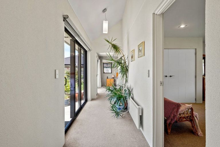 Photo of property in 44 Onslow Road, Lake Hayes, Queenstown, 9304