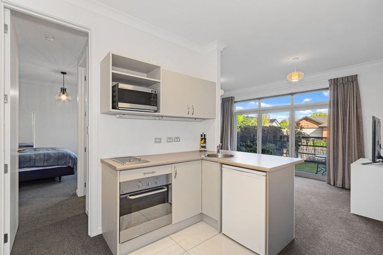 Photo of property in 1 Bancroft Place, Parklands, Christchurch, 8083