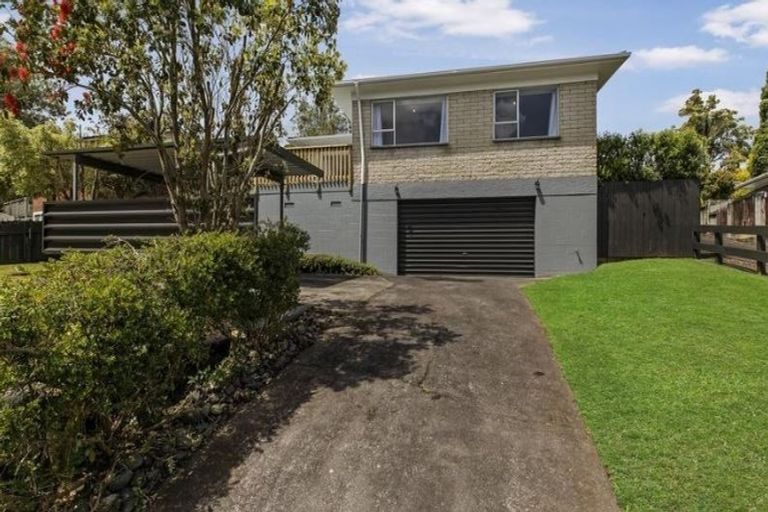 Photo of property in 41 Mack Place, Red Hill, Papakura, 2110