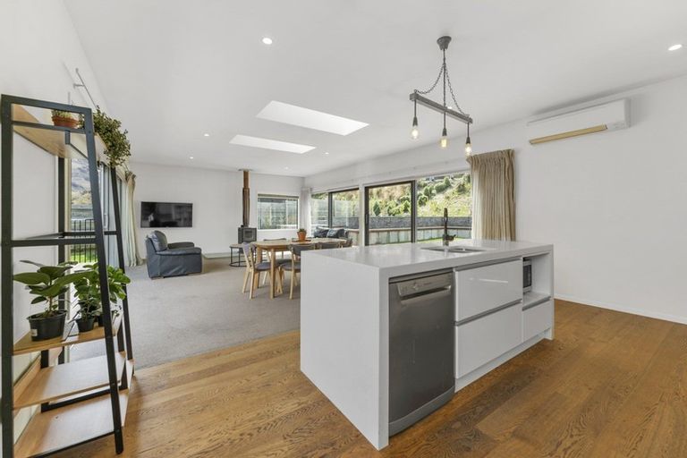 Photo of property in 5 Kincaid Place, Arthurs Point, Queenstown, 9371