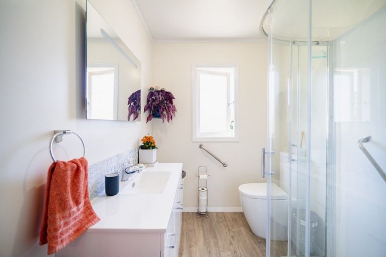 Photo of property in 9 Glen Road, Mornington, Dunedin, 9011