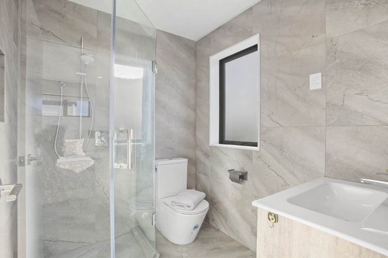 Photo of property in 14b Galsworthy Place, Bucklands Beach, Auckland, 2014