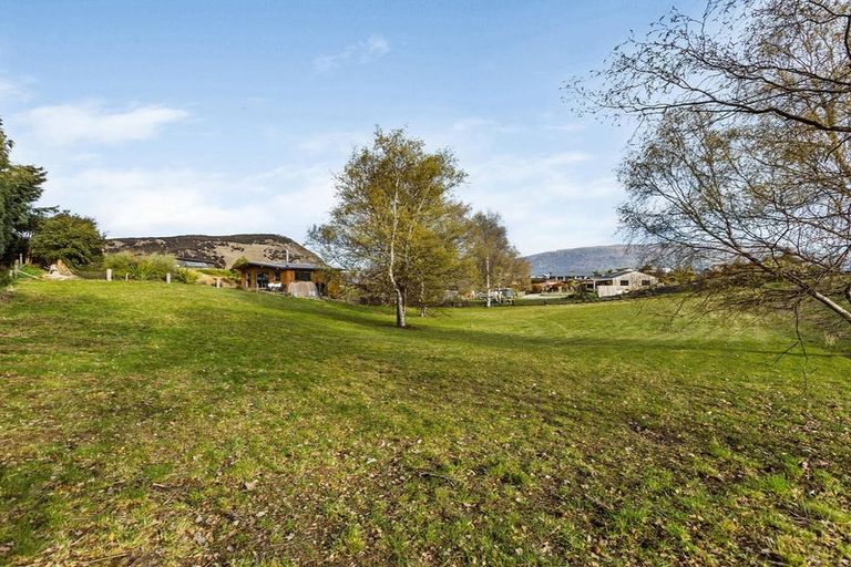 Photo of property in 37 Aurora Lane, Wanaka, 9305