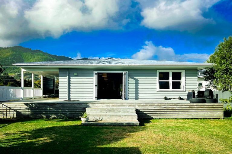 Photo of property in 40 Parata Street, Waikanae, 5036
