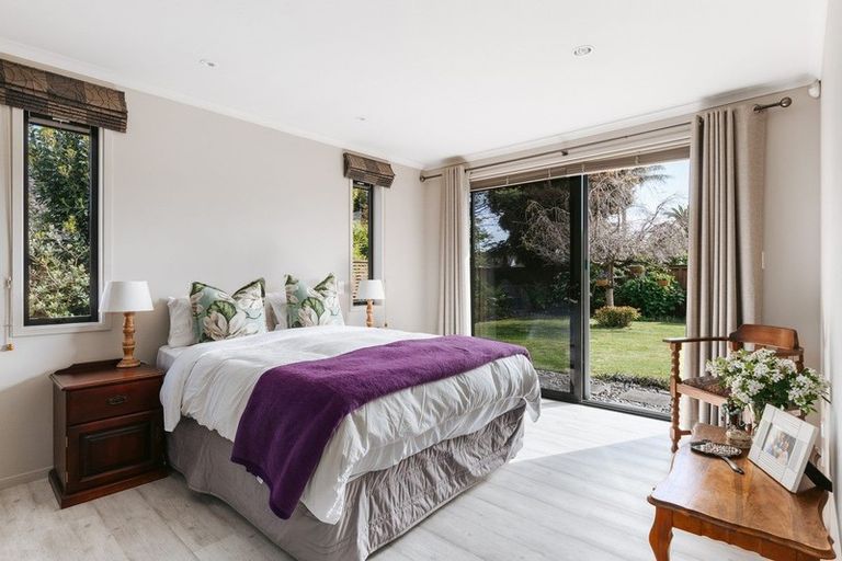 Photo of property in 24 Hansard Place, Bethlehem, Tauranga, 3110