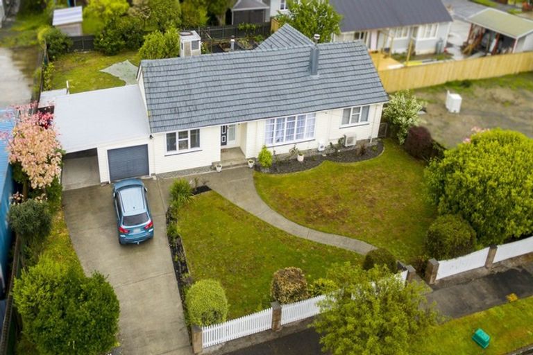 Photo of property in 49 Tennyson Street, Trentham, Upper Hutt, 5018