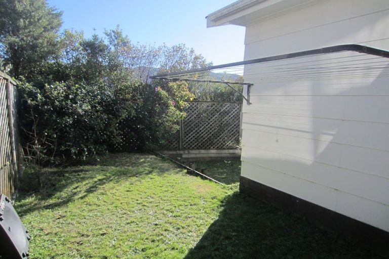 Photo of property in 58 Collins Avenue, Tawa, Wellington, 5028