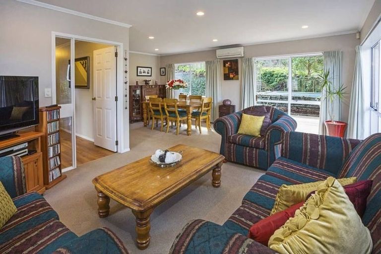 Photo of property in 2/34 Britannia Place, Half Moon Bay, Auckland, 2012