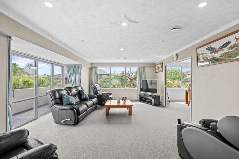 Photo of property in 207 Maidstone Road, Avonhead, Christchurch, 8042