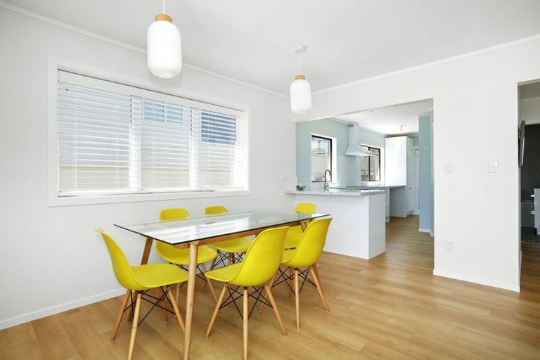 Photo of property in 6a Beach Road, Titahi Bay, Porirua, 5022