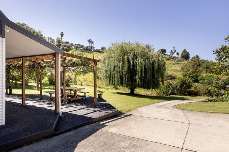 Photo of property in 1 Grasmere Way, Bethlehem, Tauranga, 3110