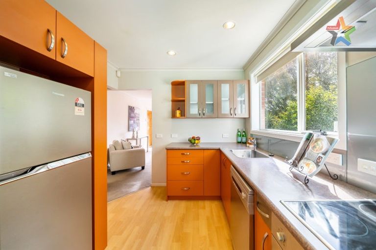 Photo of property in 5 Amberley Grove, Hutt Central, Lower Hutt, 5010