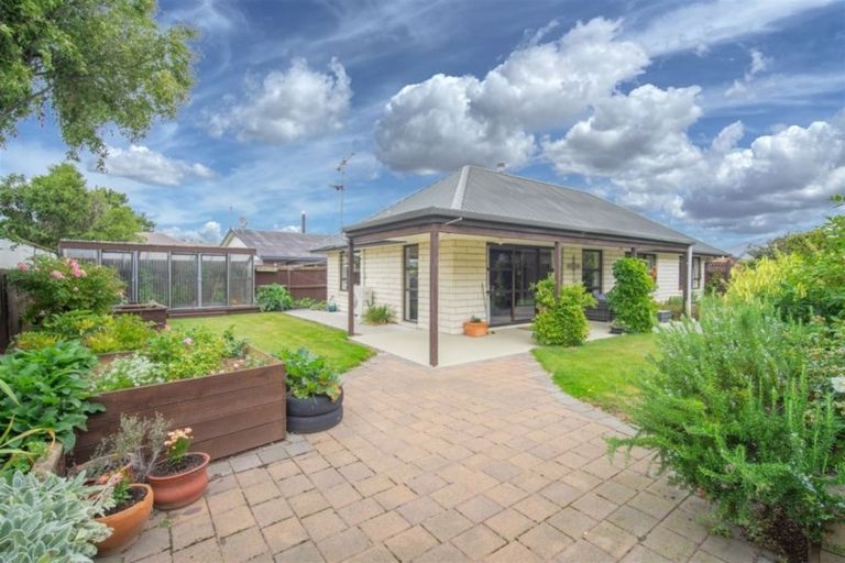 Photo of property in 20 Kowhai Avenue, Rangiora, 7400