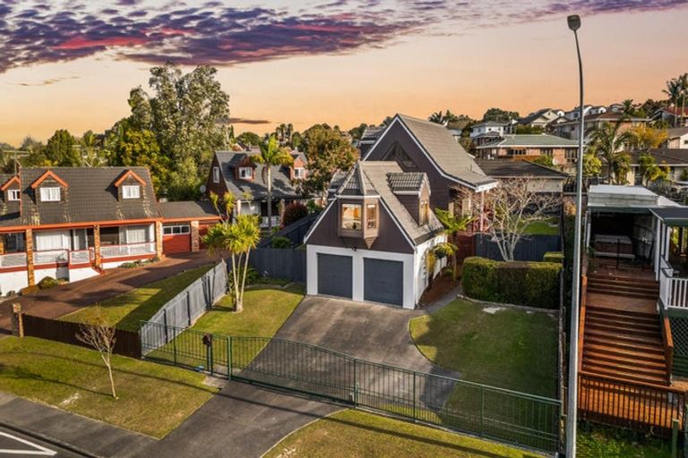 Photo of property in 64 Granville Drive, Massey, Auckland, 0614