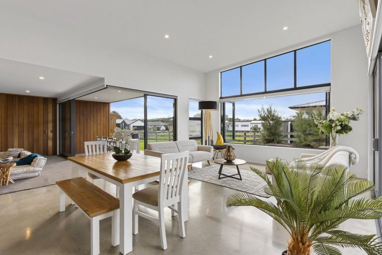 Photo of property in 64a Moir Point Road, Mangawhai Heads, Mangawhai, 0505