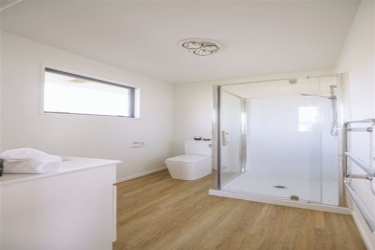 Photo of property in 6 Lady Nugent Lane, Halswell, Christchurch, 8025