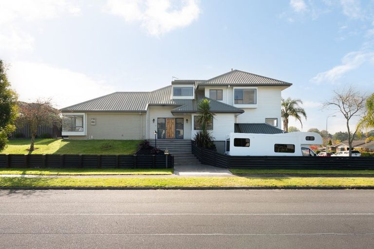 Photo of property in 2 Dallinger Street, St Andrews, Hamilton, 3200